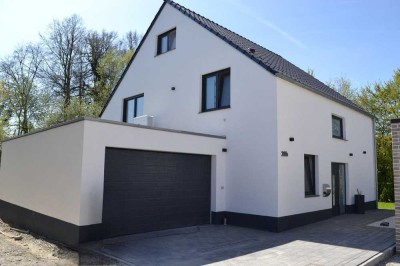 Geräumiges Neubau niedrig Energie A+ Einfamilienhaus mit gehobener Ausstattung in Oelde