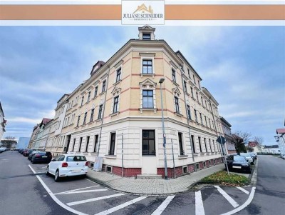 RESERVIERT - LEERSTEHEND – Moderne Zwei-Raum-Wohnung mit Parkett & offener Küche in Zwenkau