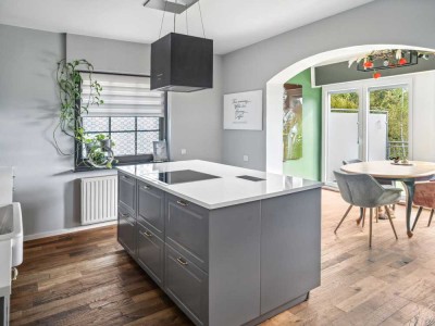 Zum neuen Jahr in Ihrem neuen Zuhause: Exklusives Einfamilienhaus mit schönem Fernblick in Langsur