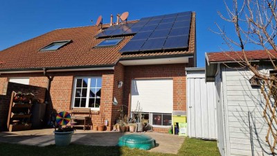 Gemütliche Doppelhaushälfte mit großer Terrasse und Garten im Sonnenkamp