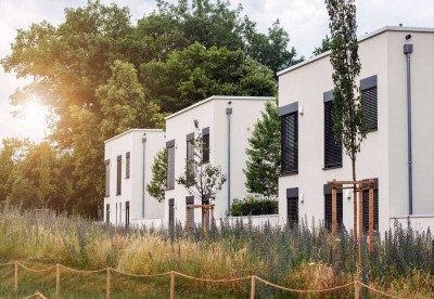 Bahnhofsnah! Inkl. Aufzug, Terrasse/Balkon, Garten, Stellplatz, Fußbodenhzg: Wohnung in Wünsdorf