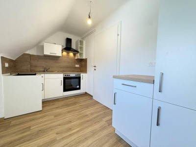 Charmante Dachgeschoßwohnung in St. Pölten – 2 Zimmer, 45 m² zum Wohlfühlen!