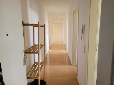 Gepflegte 3-Zimmer-Wohnung / 3-room apartment