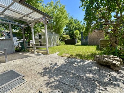 Traum 2,5 Zi.- EG Garten Whg. + Hobbyraum in Erdweg