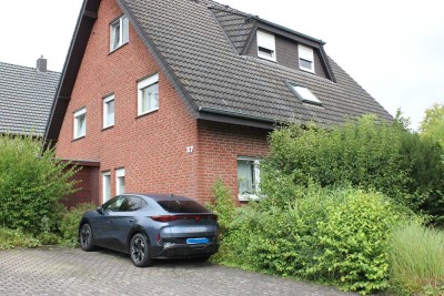Gepflegte 2-Zimmer-Dachgesschosswohnung mit Balkon in Herford-Herringhausen