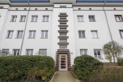 Berlin-Britz: 2-Zimmer-ETW mit Balkon–Selbstbezug oder Kapitalanlage-500 m zum Bahnhof Blaschkoallee