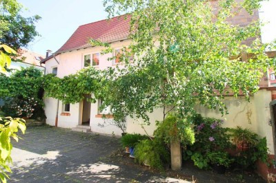 ** Idyllisches Fachwerkhaus mitten in der historischen Altstadt von Freinsheim **