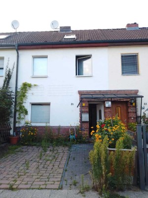 Ansprechendes und gepflegtes 3,5-Zimmer-Reihenhaus mit EBK in Berlin Wittenau (Reinickendorf)