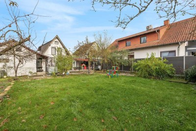 Familienhaus mit Zukunft – Wellness, Erweiterungspotenzial und Charakter