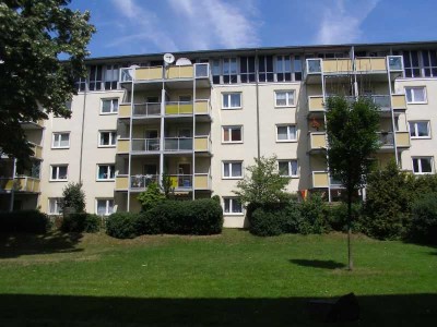 47106/93 Geräumige 2-Zimmer-Wohnung in Düsseldorf-Mörsenbroich