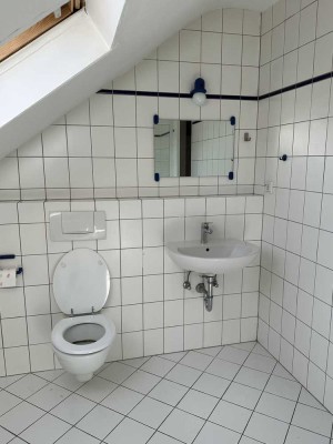 Lichtdurchflutete 3 Zimmer Wohnung