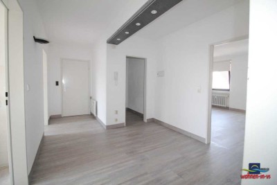 Wunderschöne, helle 3-Zi.-Whg Schwenningen Nähe Bahnhof/FH & Möglingshöhe!!! 2.OG, 83m² Wfl., neue B