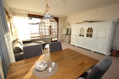 Ferienvermietung gestattet! Freundliche 2-Zimmer Wohnung mit Süd-West Loggia & Garage in Grömitz!