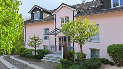 Feldberg-Zugang, 30 Min. Frankfurt-Nord, Home-Office mit fantastischem Blick, möbliert