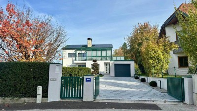 Exklusives Wohnhaus in Enns mit Pool, Outdoorküche und Wintergarten zu verkaufen