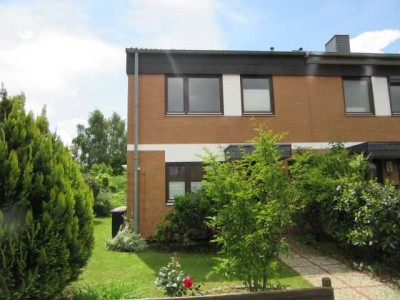 Gepflegtes + geräumiges REH mit Garage in gefragter Wohnlage (OT Egestorf)