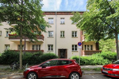 Vermietete 3-Zimmer Wohnung mit Loggia: In grüner und dennoch zentraler Lage von Berlin-Zehlendorf