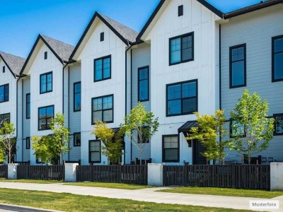 Provi frei Wohnhaus mit Garage in 98743 Gräfenthal -