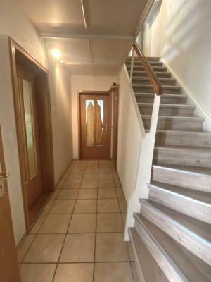 Charmante DOPPELHAUSHÄLFTE in ruhiger Wohnsiedlung