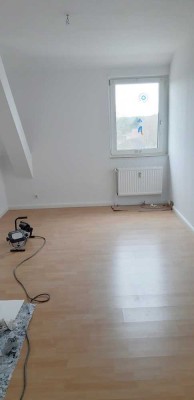 Große renovierte 4-Zimmerwohnung zu vermieten