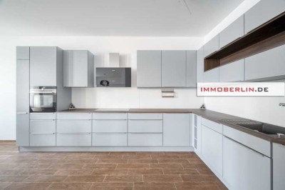 IMMOBERLIN. DE - Energieeffiziente Altbauarchitektur mit Dachterrasse & Garage in exzellentem Zustan