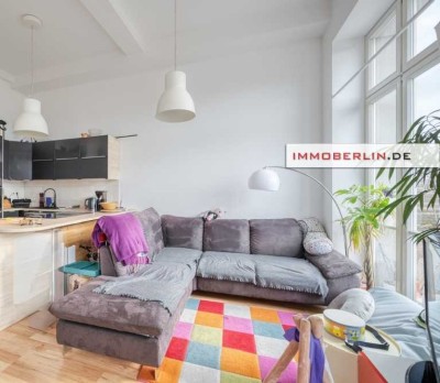 IMMOBERLIN.DE - Vortreffliche Altbauwohnung mit Sonnenbalkon + Pkw-Stellplatz