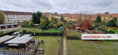 IMMOBERLIN.DE - Geräumige Dachgeschosswohnung in angenehmer Lage beim Waldpark