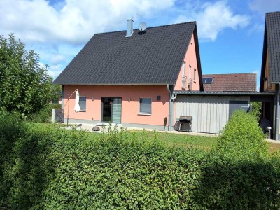 Einfamilienhaus mit Carport, Schuppen und Garten in Windsbach