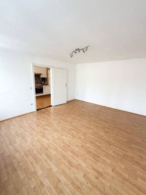 3-Zimmer-Wohnung am Stelzhamerplatz – zentral, hell &amp; mit Ankleidezimmer