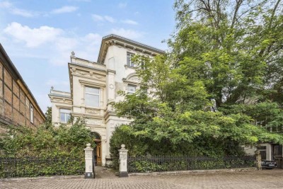 EXZELLENTE VILLA IN CELLE ! Ob Praxis, Kanzlei etc. , kombiniert mit grandiosem Wohnen in Top-Lage