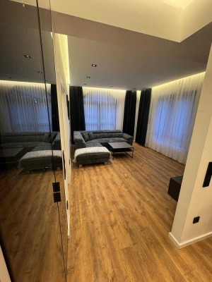 Modern sanierte und möblierte 3,5-Zimmer Wohnung mit Balkon in Essen-Steele