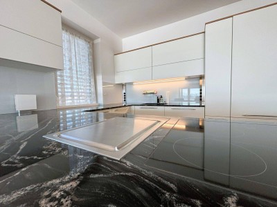 Premium-Penthouse in Linz-Urfahr zu vermieten! Große Außenterrasse – Wintergarten - Moderne Einbauküche mit vielen Extras