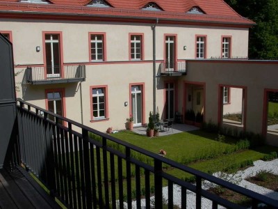 Stilvolle Altbauwohnung im Grünen