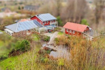 Traumhaus mit Schwimmteich für Individualisten, Mehrgenerationenwohnen oder Freiberufler