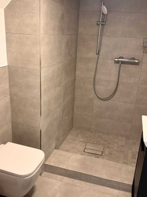 Exklusive, sanierte 1-Zimmer-Souterrain-Wohnung in Bad Homburg vor der Höhe