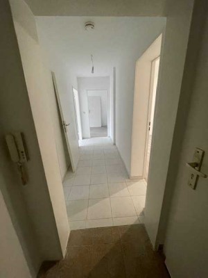 *Erstbezug nach Sanierung* Helle 4-Zimmer Wohnung im 1. OG in Offenbach am Main - Nordend