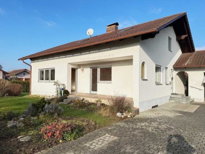 Aldersbach: Bungalow mit Einliegerwhg. u. großem Gartengrundstück in naturnaher Wohnlage im Vilstal!