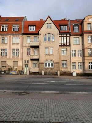 Großzügige 3 Raum Wohnung im Dachgeschoss