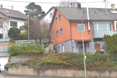 Einziehen und wohlfühlen! Einfamilienhaus (DHH) mit Garage