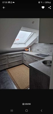 Dachgeschoss mit Einbauküche 55 m² - 3.0 Zi.