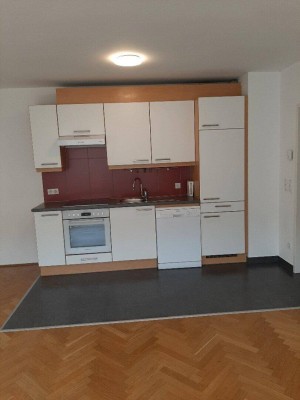1200, Adalbert Stifter Straße/U6 Jägerstraße, neu sanierte 3 Zimmerwohnung ab sofort unbefristet zu vergeben auch WG geeignet!!!