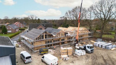 Effiziente Neubauwohnung im Dachgeschoss - KfW 40 mit Wärmepumpe und PV Anlage