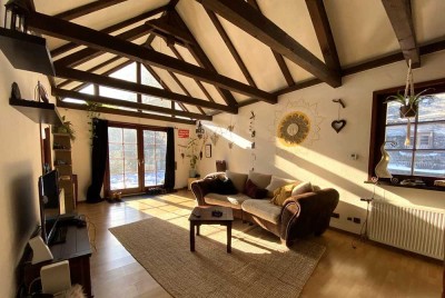 Großzügige Wohnung mit sonniger Terrasse am Fuße der Stadtmauer