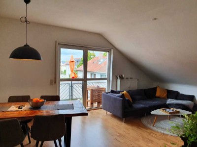 Schöne 2-Zimmer Dachgeschosswohnung in Ladenburg für Kapitalanleger (provisionsfrei)