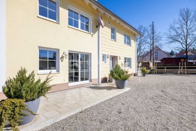 Modernisiertes Einfamilienhaus mit großzügiger Wohnfläche