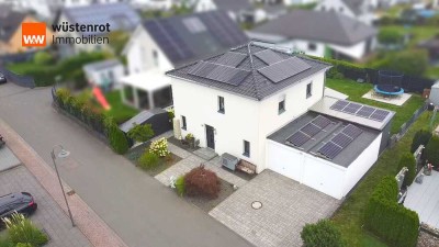 Top-gepflegtes Einfamilienhaus mit Doppelgarage in familienfreundlicher Nachbarschaft