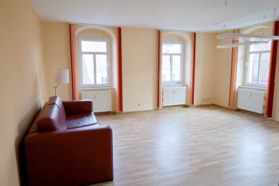 Große 3,5-Zimmer-Wohnung mit EBK im Zentrum von Pulsnitz