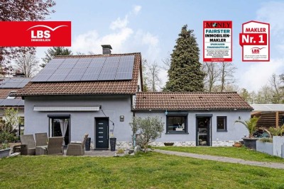 Schönes Einfamilienhaus mit Garten und Pool in Langenfeld - Richrath!