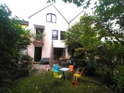 Provisionsfrei. Gepflegtes, ruhiges Haus in München- Aubing- ideal für Ihre Familie!