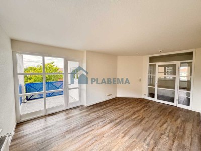 4 Zimmer/ Balkon/ Badewanne/ Gäste WC/ PKW- Stellplatz/ Lindenbergviertel, neue EBK